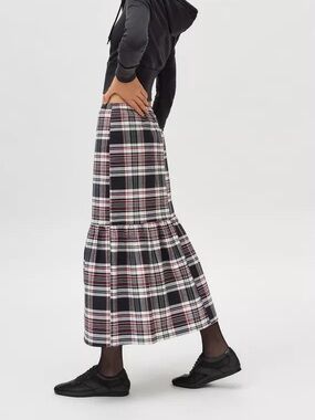 UO Urban Renewal Remnants Plaid Single Tier Midi Skirt
